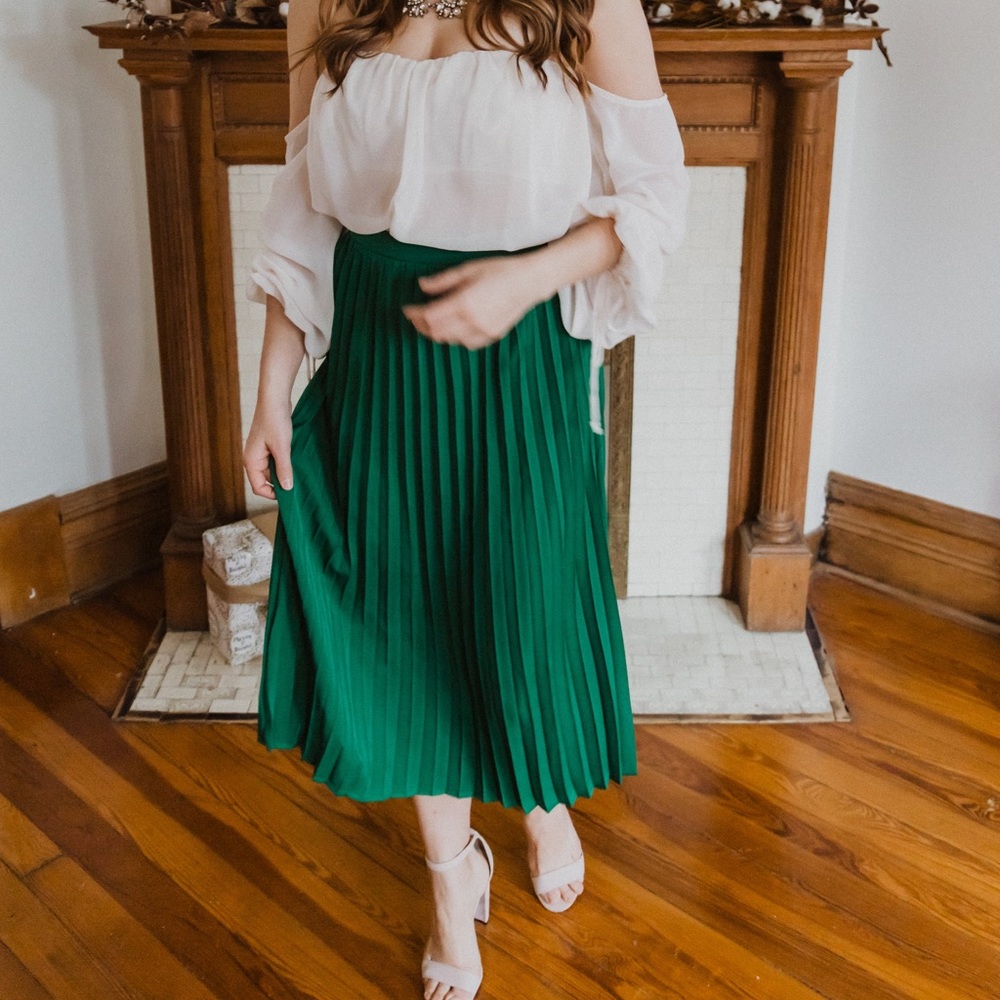 NWT Green Pleated Midi Skirt - Picture 7 of 16